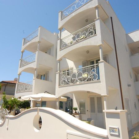 Residence Costa Smeralda Grottammare Εξωτερικό φωτογραφία