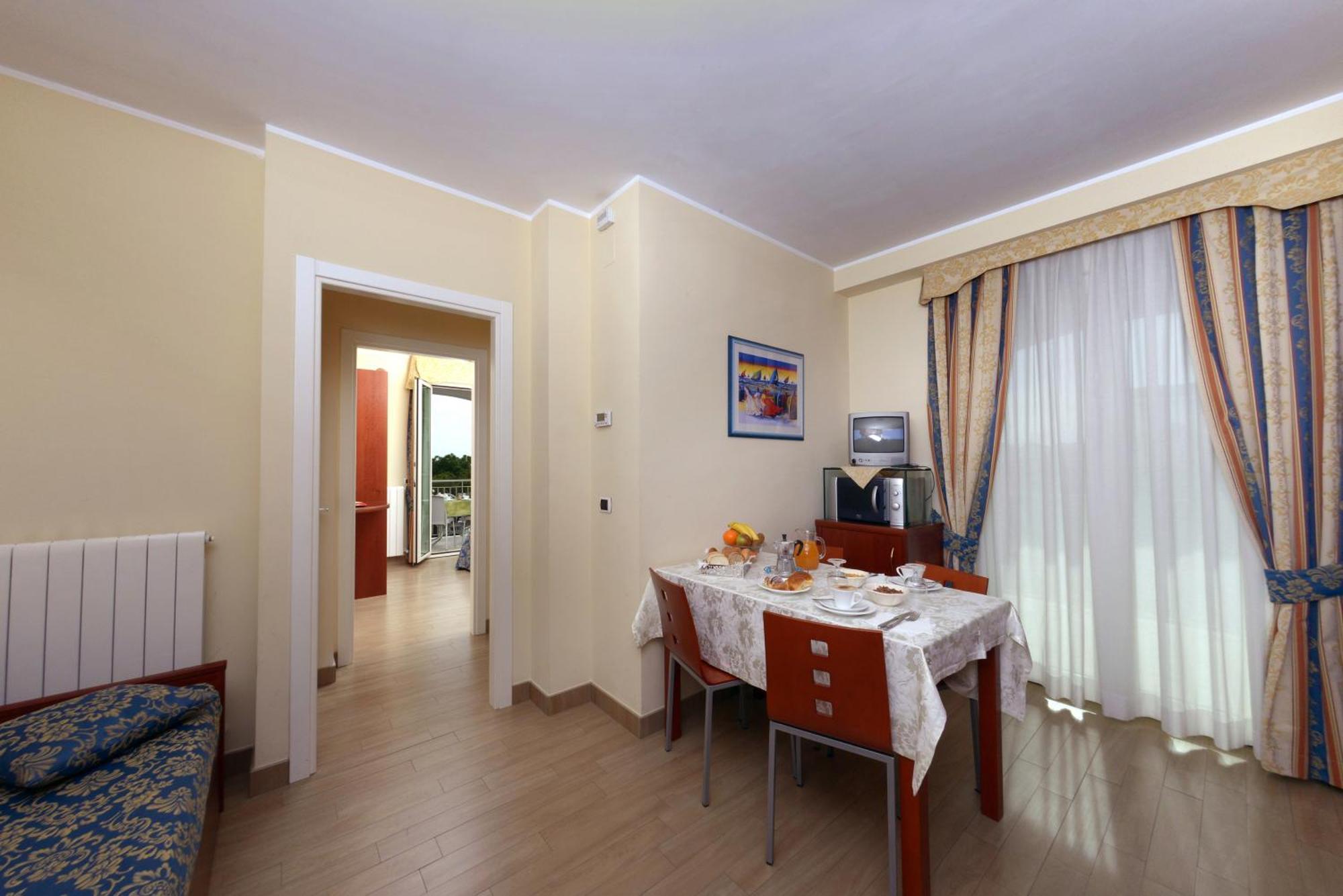 Residence Costa Smeralda Grottammare Εξωτερικό φωτογραφία