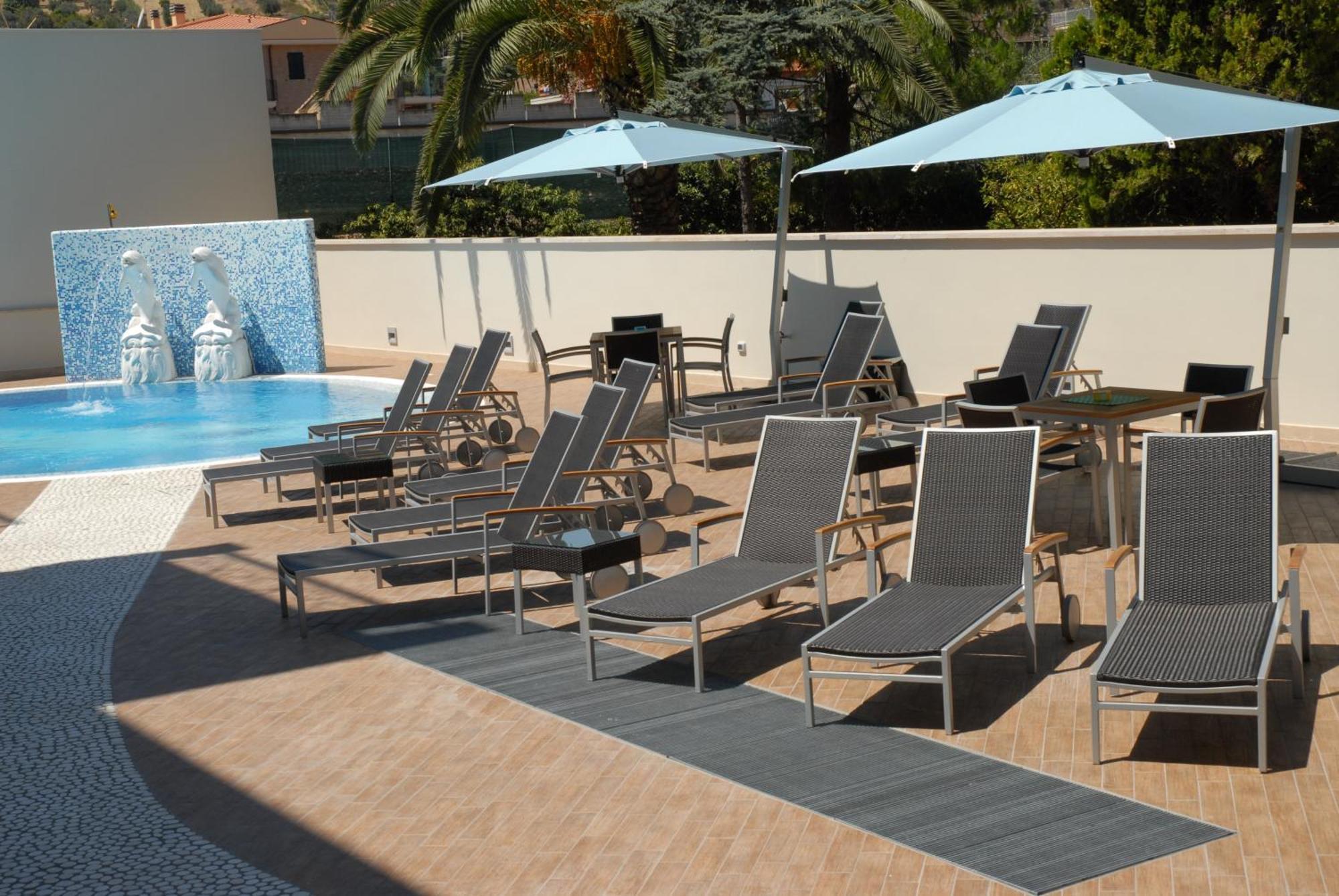 Residence Costa Smeralda Grottammare Εξωτερικό φωτογραφία