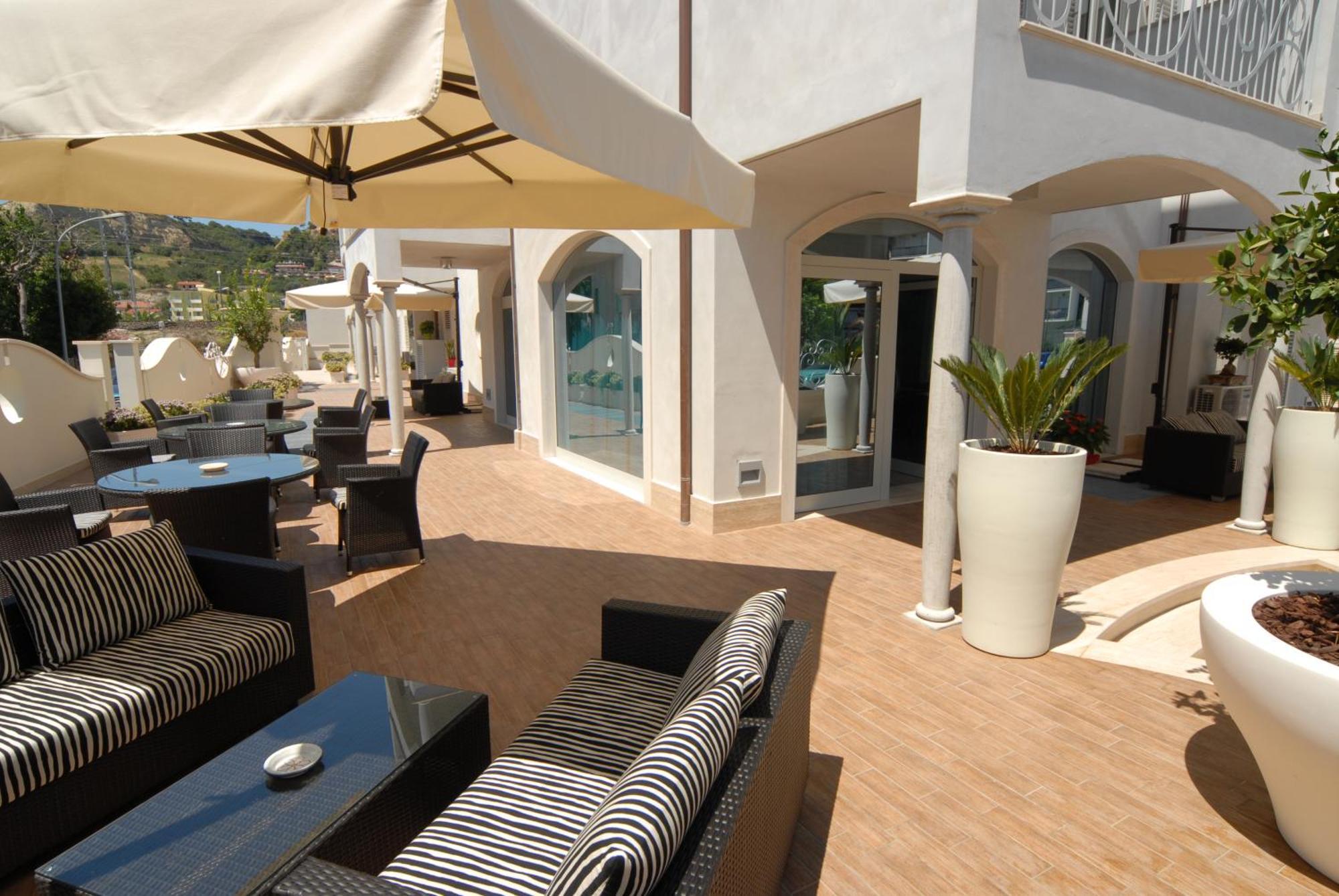 Residence Costa Smeralda Grottammare Εξωτερικό φωτογραφία