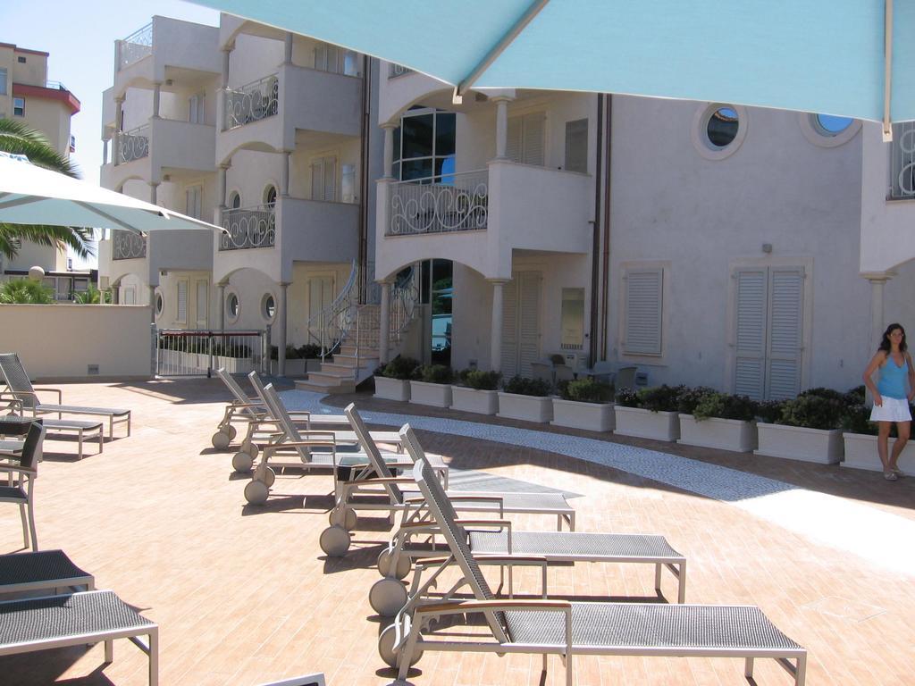 Residence Costa Smeralda Grottammare Εξωτερικό φωτογραφία